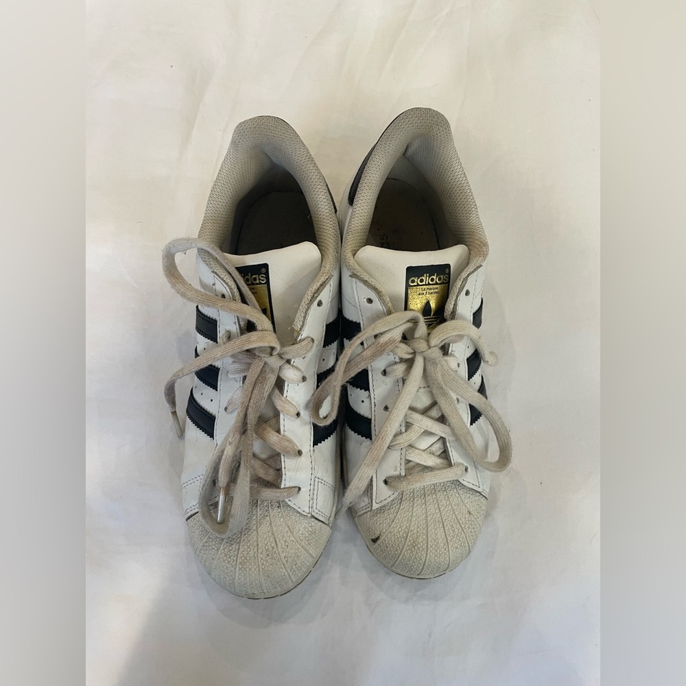 Adidas Superstar